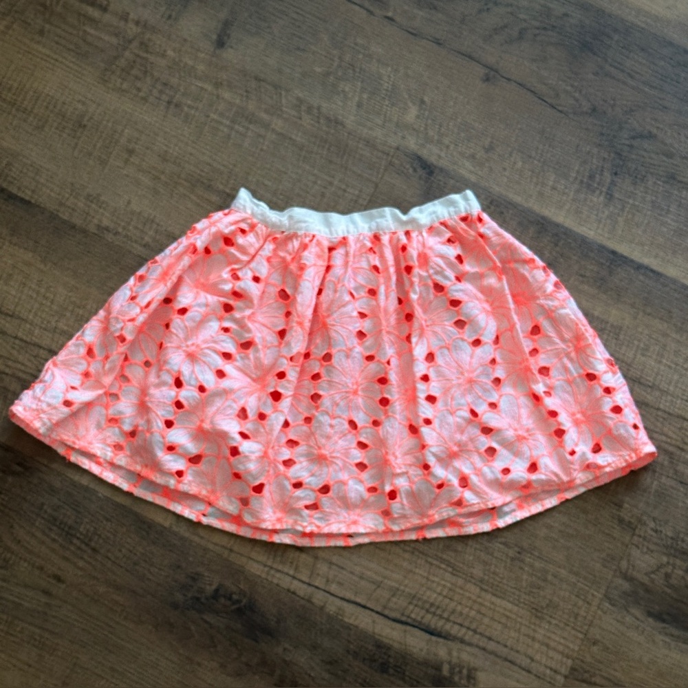 Cat and Jack Skirt eyelet with cotton lining Girl’s size 7/8 medium